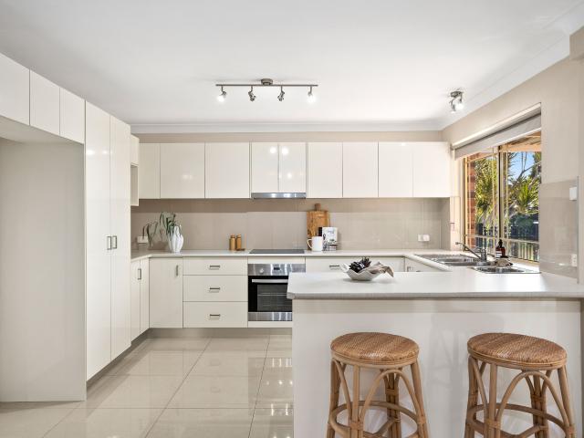 House for rent in Cordeaux Heights, Wollongong City Council