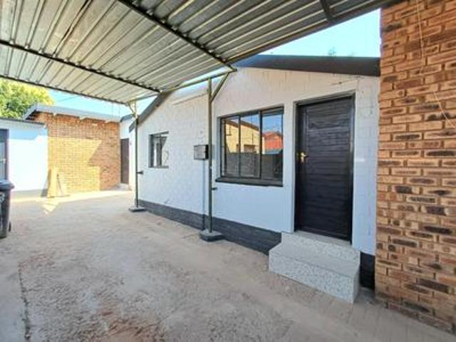 Apartment for rent in Waterkloof, Gauteng
