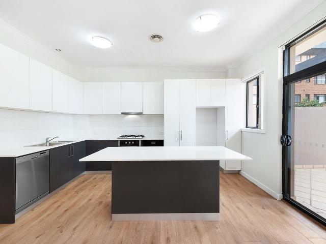 House for rent in Wollongong West, New South Wales