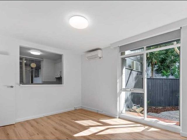 Apartment for rent in St Kilda, Melbourne