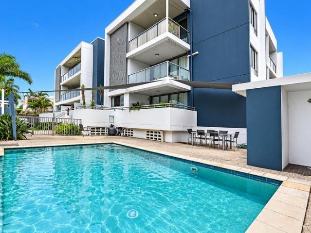 Apartment for rent in Mermaid Beach, Gold Coast City