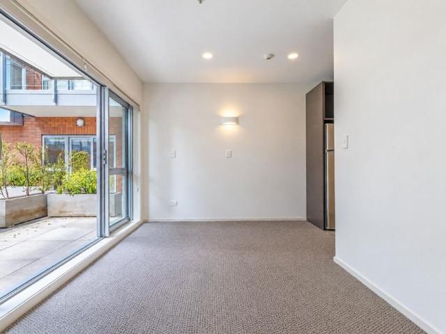 Apartment for rent in Saint Lukes, Albert-Eden