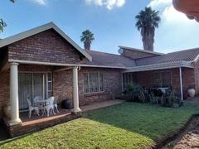 House for sale in Akasia, Gauteng