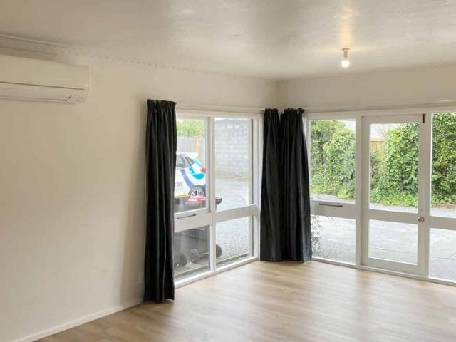 House for rent in Chaslands, Canterbury