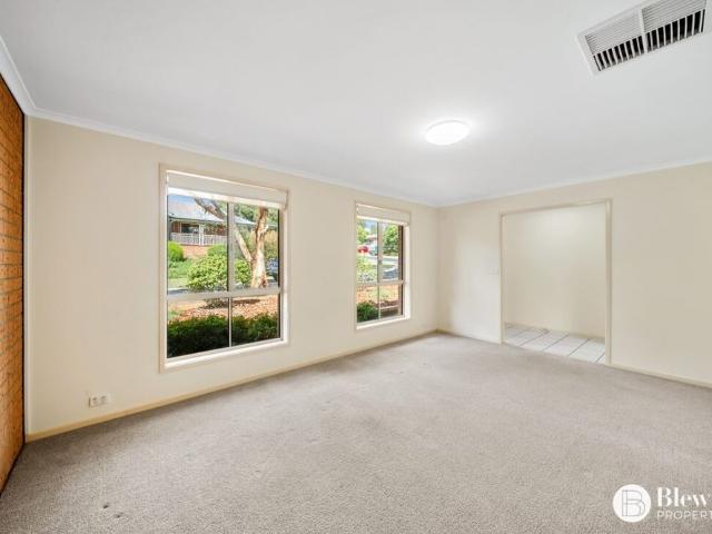 House for rent in Jerrabomberra, Queanbeyan