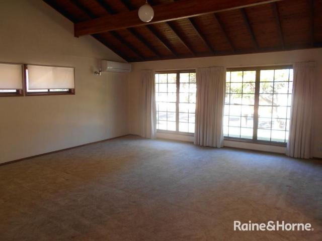 House for rent in Robertson, Greater Brisbane