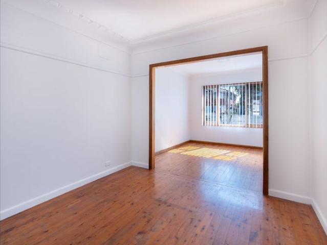 House for rent in Wollongong West, New South Wales