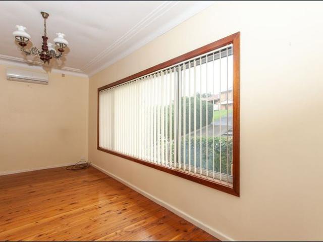 House for rent in Wollongong West, New South Wales