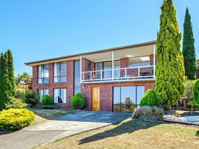 House for rent in Blackmans Bay, Tasmania