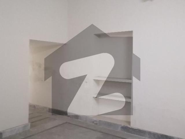 House for rent in تحصیل فیصل آباد شہر, فیصل آباد ڈویژن