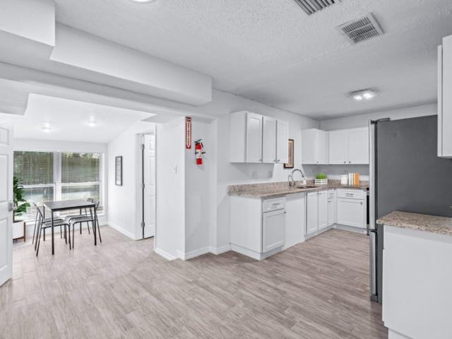 Room for rent in Florida