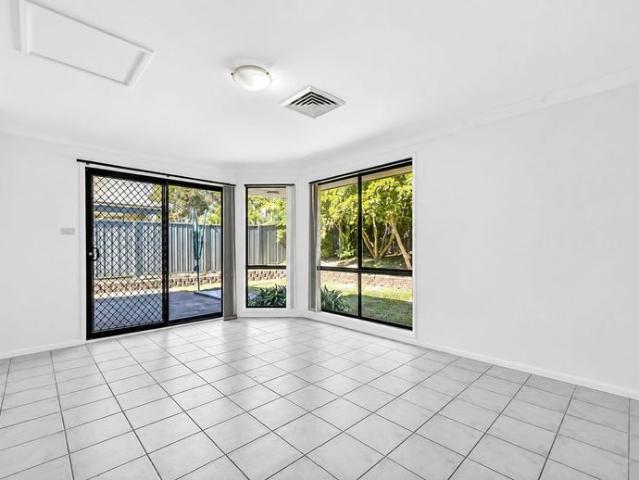 House for rent in Wadalba, New South Wales