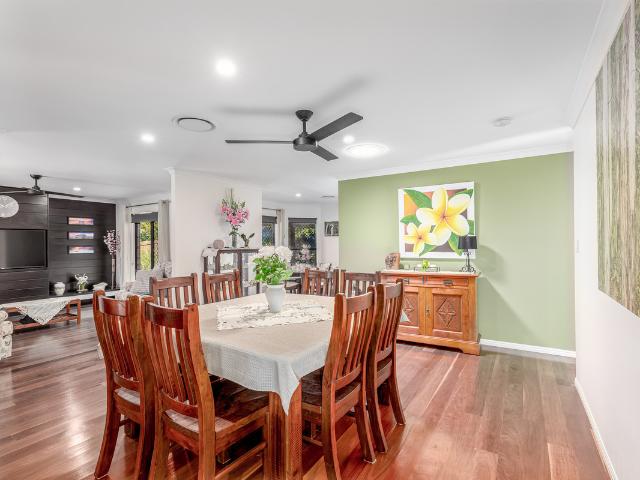 Cottage for sale in Kings Creek, Queensland
