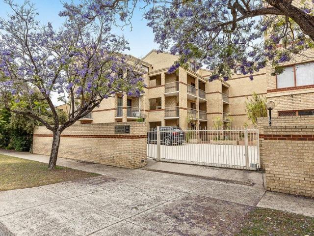 Apartment for rent in Cockburn, Western Australia