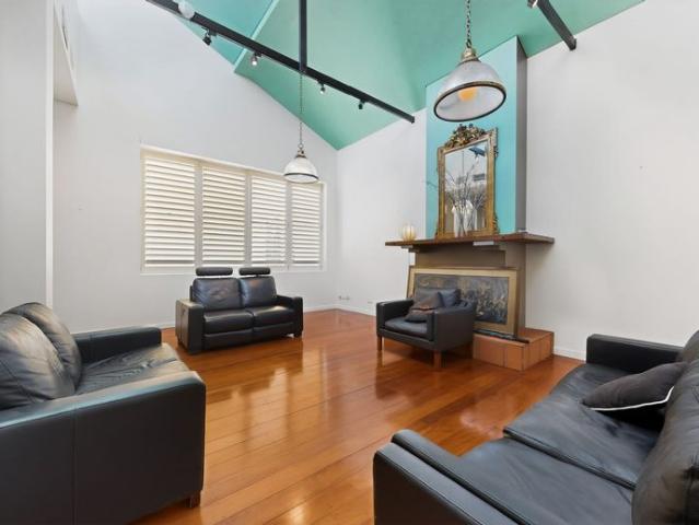 Granny Flat for rent in Toombul, Queensland