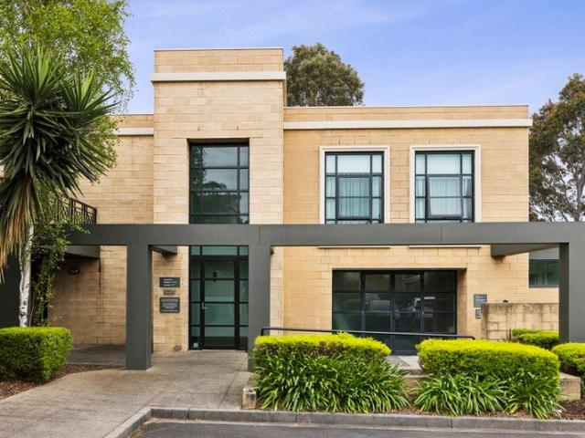 Apartment for sale in Narre Warren, Melbourne