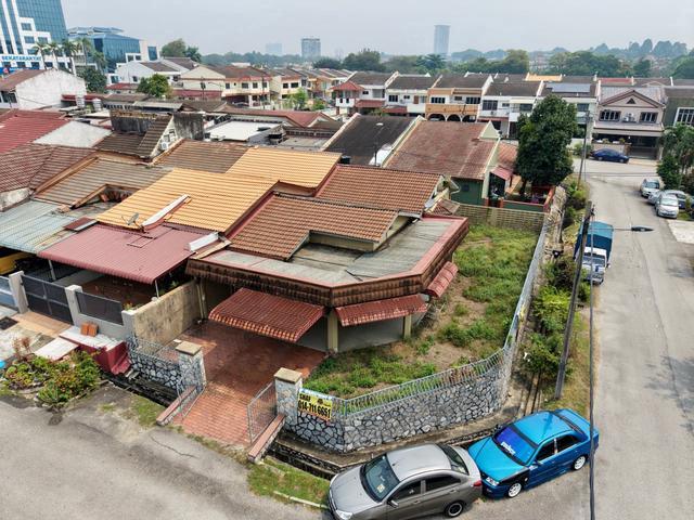 Terraced House for sale in Kelana Jaya, Petaling Jaya