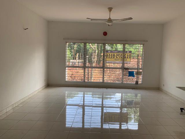 Townhouse for rent in Alam Impian, Selangor