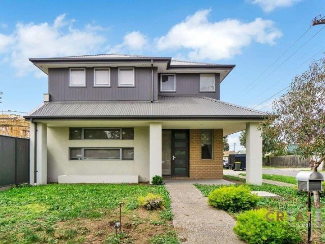 Townhouse for rent in Albion, Melbourne