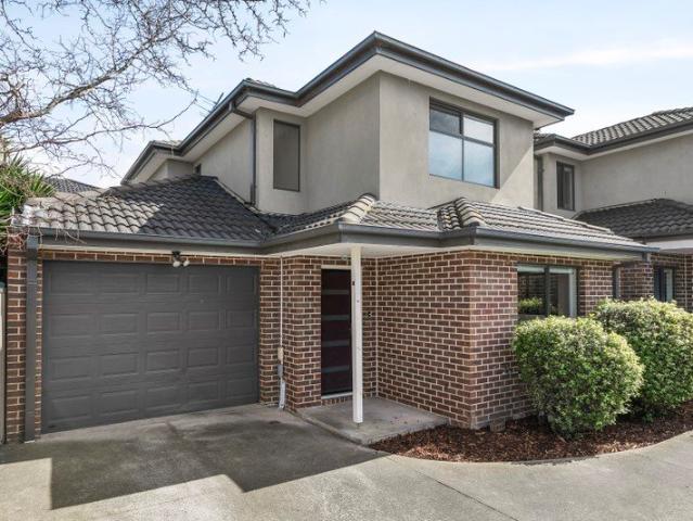 Townhouse for sale in Camerons Creek, Victoria
