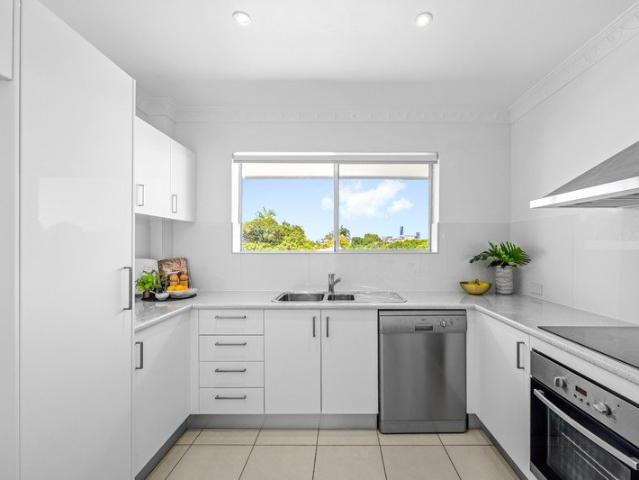 Apartment for rent in Toombul, Queensland