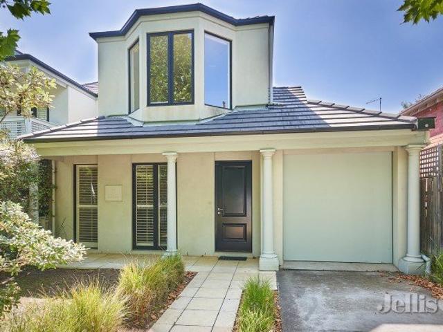 Townhouse for rent in Malvern, Melbourne