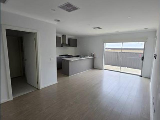 House for rent in Edgebrook, Melbourne