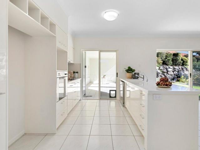 Villa for sale in Peregian Springs, Sunshine Coast Regional