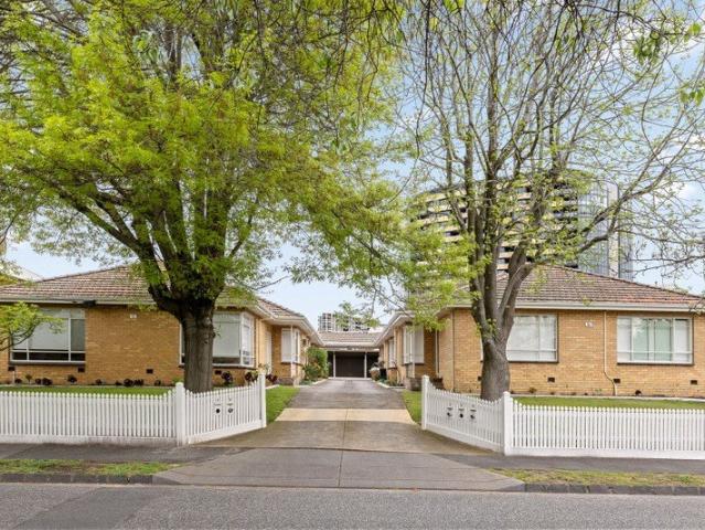 Apartment for sale in Malvern East, Melbourne
