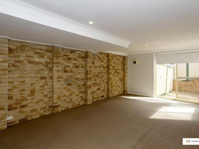 Townhouse for rent in Ambergate, New South Wales