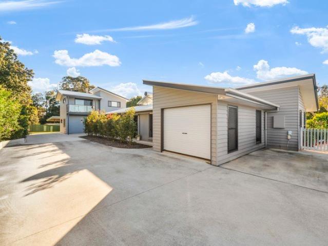 Duplex for rent in Kings Creek, Queensland