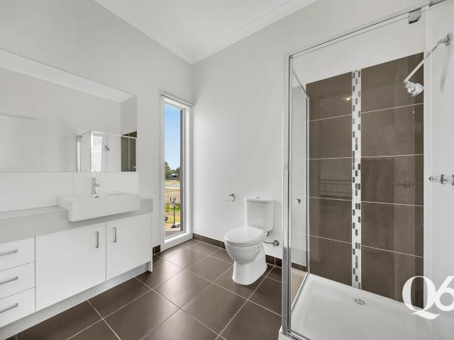 Townhouse for sale in Camerons Creek, Victoria