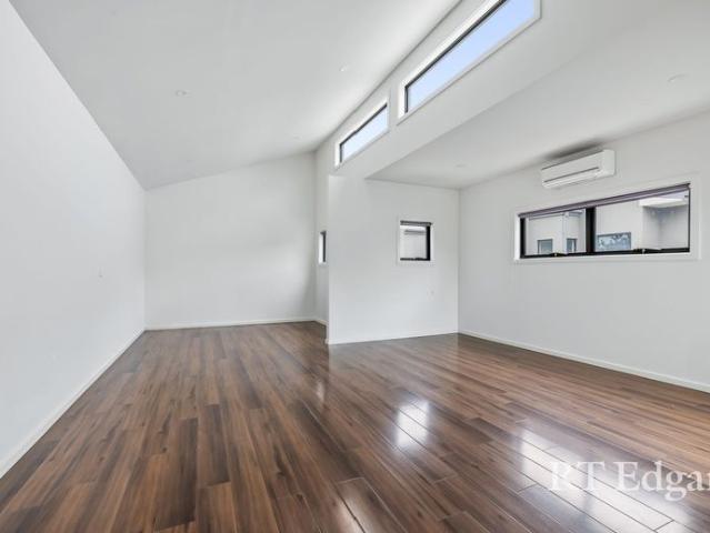 Townhouse for rent in Camerons Creek, Victoria