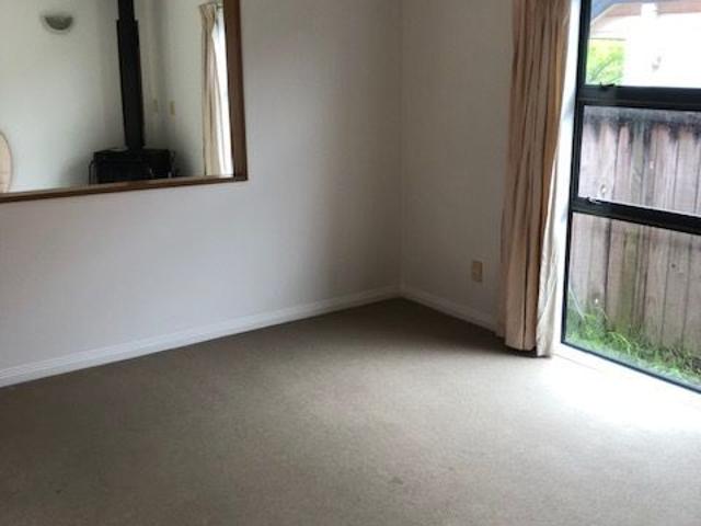 House for rent in Paremoremo