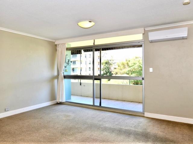 Apartment for rent in Lower North Shore, Sydney