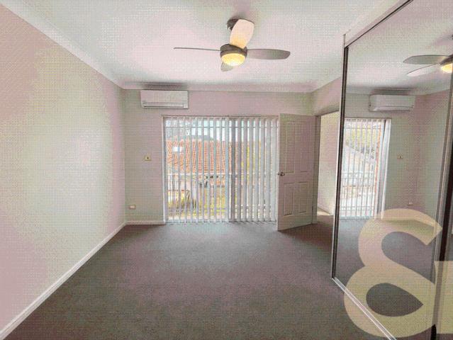Townhouse for rent in Sydney, New South Wales