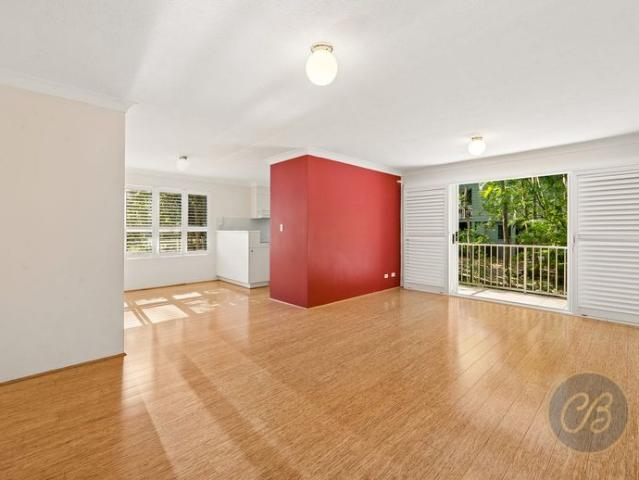 House for rent in Taringa, Greater Brisbane