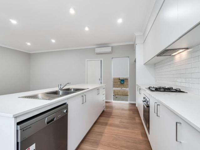 House for rent in Warwick, Western Australia