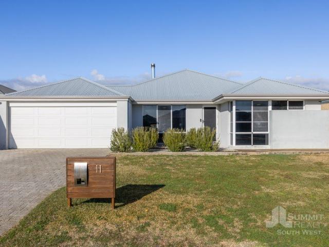House for sale in Dalyellup, Western Australia