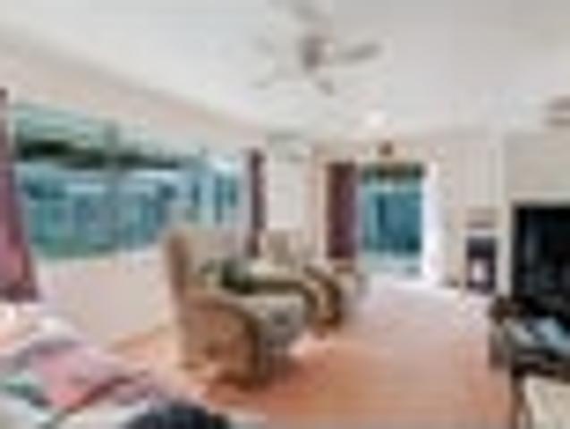 House for sale in Fairview Downs