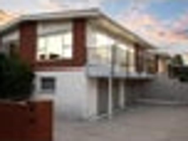 House for sale in Chaslands, Canterbury