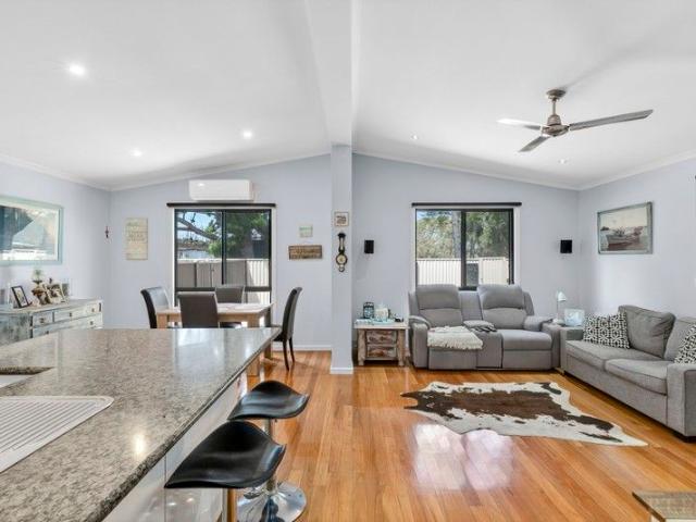 Apartment for sale in Leopold, Victoria