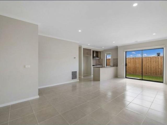 House for rent in Newgate, Melbourne