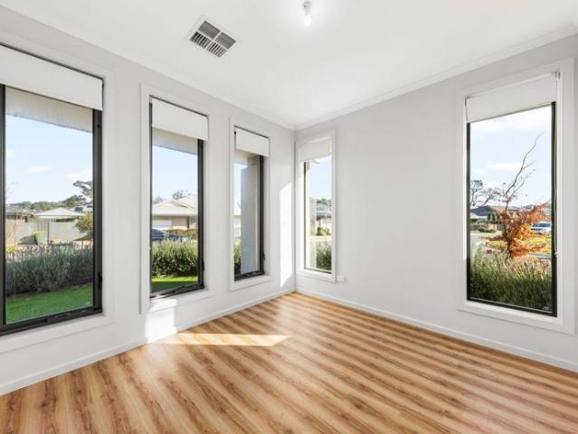 House for rent in Mount Barker, South Australia