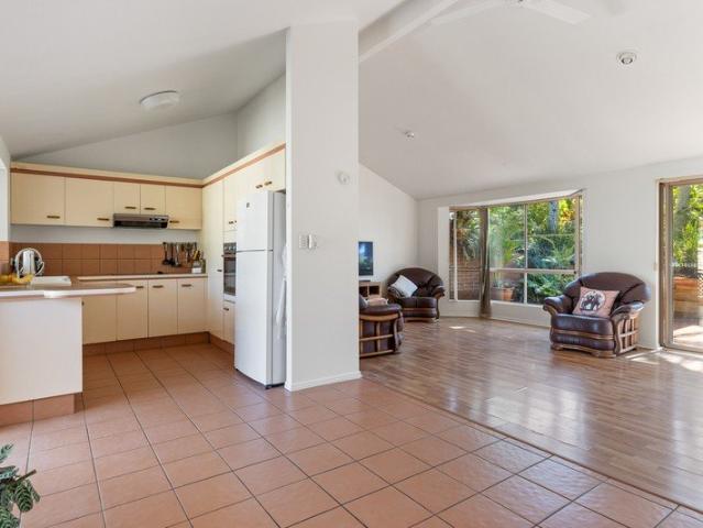 Townhouse for sale in Suffolk Park, New South Wales