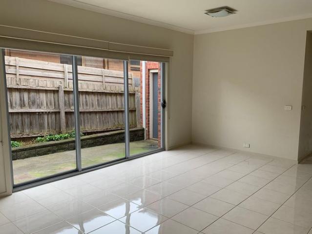 Townhouse for rent in Box Hill South, Melbourne