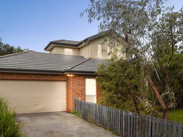 Townhouse for sale in Camerons Creek, Victoria
