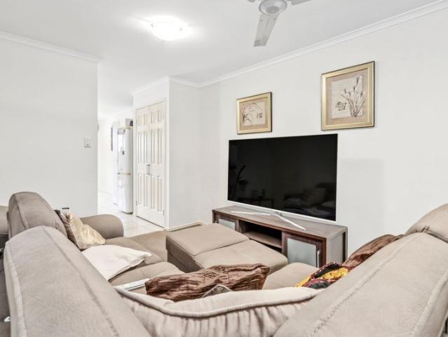 Townhouse for sale in Kings Creek, Queensland