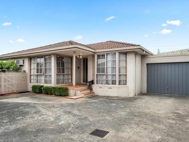 Apartment for sale in Glen Waverley, Melbourne