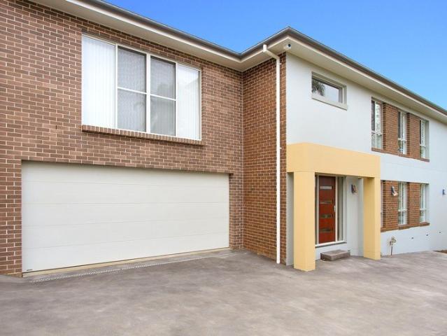 Duplex for rent in Wollongong West, New South Wales